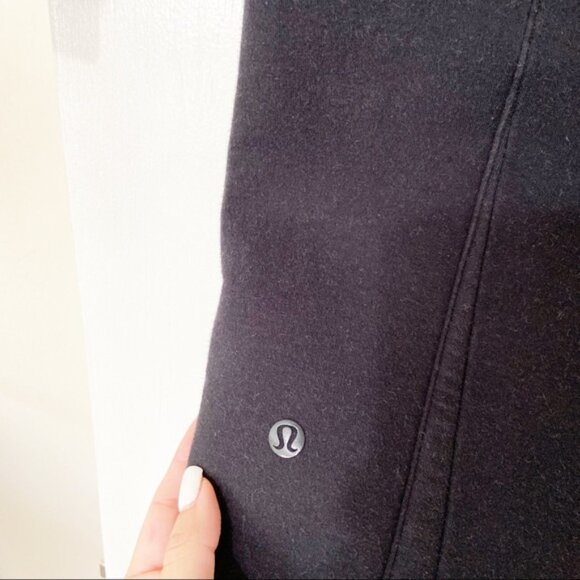 Lululemon Black City Bound Sweatshirt Dress ~Size 4 ~ Pockets ~ $128 - Picture 6 of 7